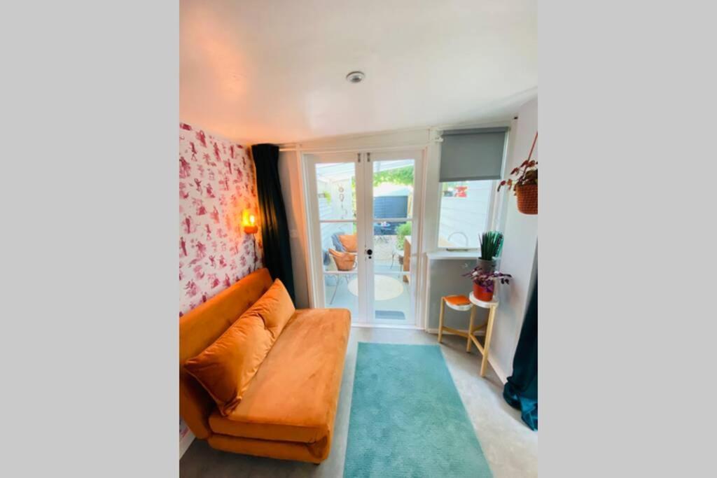 The Yellow Door Whitstable - Peaceful Retreat Close To Beach Exterior photo